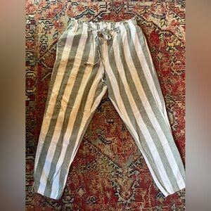 Beachlunchlounge Olive and White Linen Pants